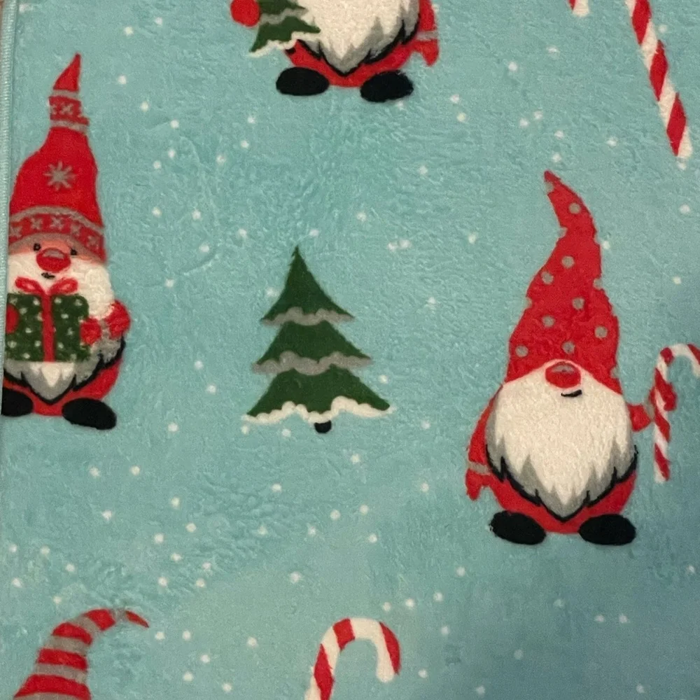 Christmas Gnome 17x24” Festive Memory Foam Bath Mat NWT